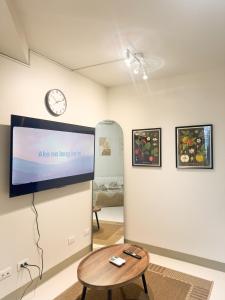 City View Stay in Uptown BGC