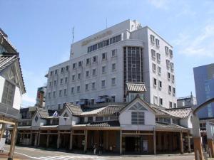 Takada Terminal Hotel