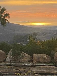 Rustic Ridge Vineyards Cottage