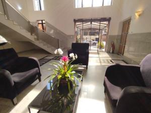 Hampton Park, Great Location