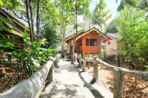 OYO 604 Ruen Mai Horm Resort