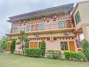 OYO 90945 Arizon Kost