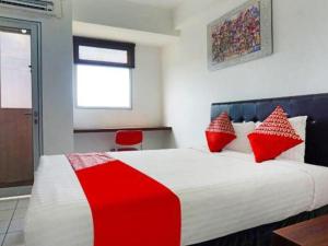 SPOT ON 91325 Pondok Hijau Guest House Syariah