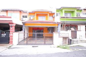 OYO Homes 90575 CK Bahau Homestay