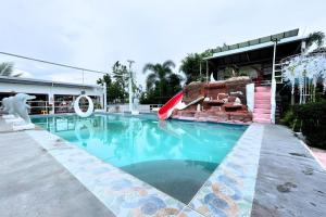 Pilot Hotel