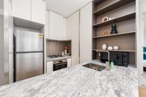 1Br1Ba Garden View Apt Southern Cross ASP-32 Pool Gym Sauna