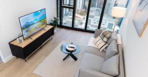 1Br1Ba1S Sophisticated Apt Southern Cross ASP-40 Gym Pool Sauna