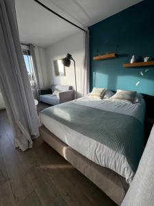 Studio- avec parking- proche Cathedrale