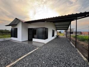 Casa con Parrilla y Espacios al Aire Libre
