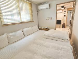 2Room단독사용,상수역3분,각방에어컨,홍대거리,교통편리,무료 짐보관