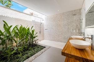 Villa Korai brand new - Spacious 4bdrs villa - Balangan Beach