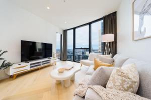 2B2B1S Free Parking Melbourne SGL