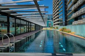 2Br2B1Ba Spacious apt with free parking Docklands