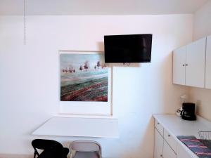 Loft 25 excelente y comodo, cerca del vado del rio, consulado,CAS, galerias mall , cama queen , cocineta