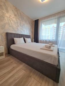 Family Garden - 1BR with Parking