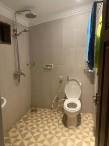 HENDROS SURF CAMP Pulau merah