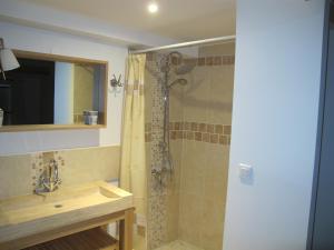 B&B / Chambres d'hotes Lou Cardalines : photos des chambres