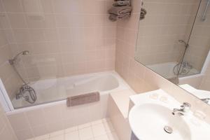 Hotels La Fregate : photos des chambres