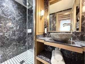 Merveil - Signature Suite - Tour Eiffel - Bourgogne