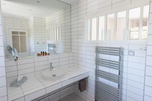 Hotels La Fregate : photos des chambres