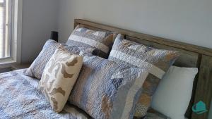 Bellavista Retreat - Upstairs 3-Bedroom Apartment