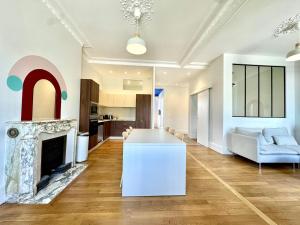 Appartements Le Bastille, 6 pers, 300 m gare, Climatisation : photos des chambres