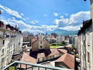 Appartements Le Bastille, 6 pers, 300 m gare, Climatisation : photos des chambres