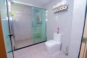 Modern 1BR in Kilimani with Heated Pool Gym and Fast WiFi in Prime Location