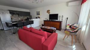 Entire ground floor in beautiful villa