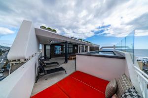 82 on Main, Seaview, Pool, Parking, Blok 415