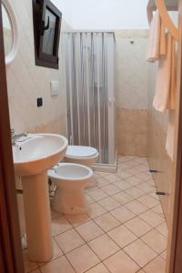 Double or Twin Room with Private Bathroom