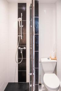 B&B / Chambres d'hotes Maison Tournesol Massages Pau Jurancon : Chambre Double - Vue sur Jardin