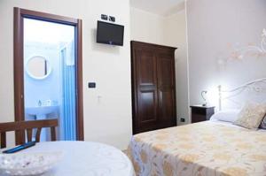 Camera Matrimoniale/Doppia con Letti Singoli con Bagno Privato