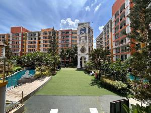 Romance by the Pool Pattaya