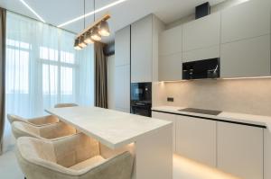 Petrovdom Apartments 34-433 in RC Manhattan City,Beresteiskyi 11