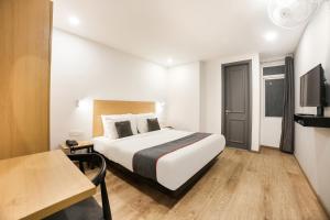 Townhouse Dilshad Garden Near Dilshad Garden Metro Station