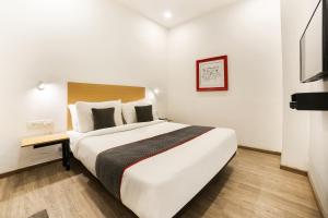 Townhouse Dilshad Garden Near Dilshad Garden Metro Station