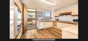 Araluen, Esplanade, Caloundra