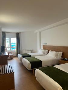 Triple Room room in Hotel Crisol de las Rías