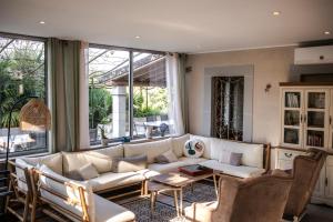 B&B / Chambres d'hotes Maison Tournesol Massages Pau Jurancon : photos des chambres