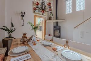 Villa Sternfalle with jacuzzi by 8essentially