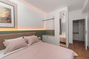 Hubix Suites - City of Mara