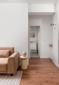 Hubix Suites - City of Mara