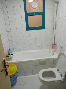 2BHK available for short term rent
