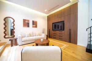 CIA - Duplex in Paris Center