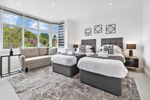 Spacious 5BR for Work Crews Parking & WiFi