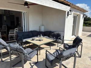 "La Chantyviere" Villa vue Exceptionnelle 180 degrés sur Golf Tropez avec plage privée