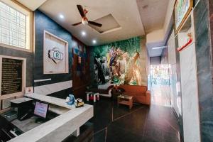 Hotel Rashika Palace Near Sindhi Camp Bus Stand, Jaipur