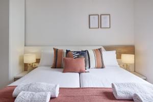 The Rentals Collection - Izpizua