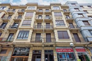 The Rentals Collection - Izpizua